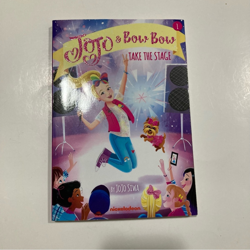 Jojo Siwa book set - Picture 3 of 8